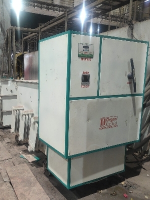 1000 KVA Carbon Roller Type Servo Voltage Stabilizer