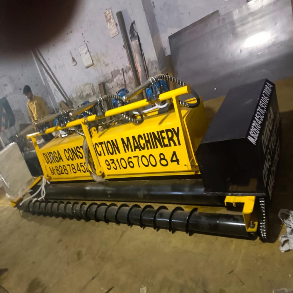CONCRETE ROAD PAVER MACHINE 3.75 MTR