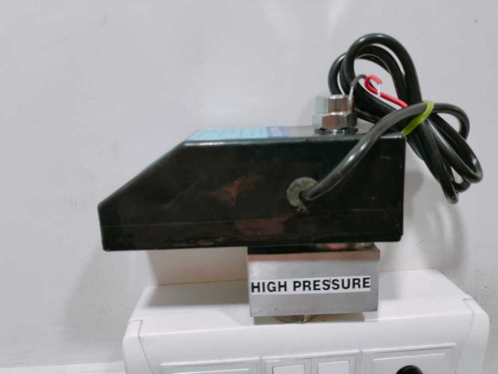 Digital Auto Drain Valve - Color: Black And Silver