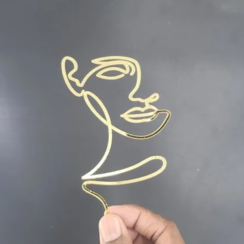 Decorative Face Cake Topper - Color: Golden