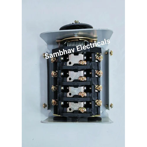 32 Amp 4 Pole Reversing Changeover Switch - Color: Black