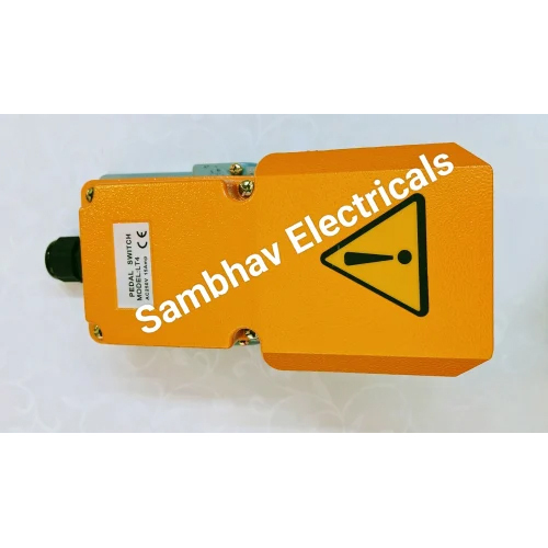 LT4 Foot Switch