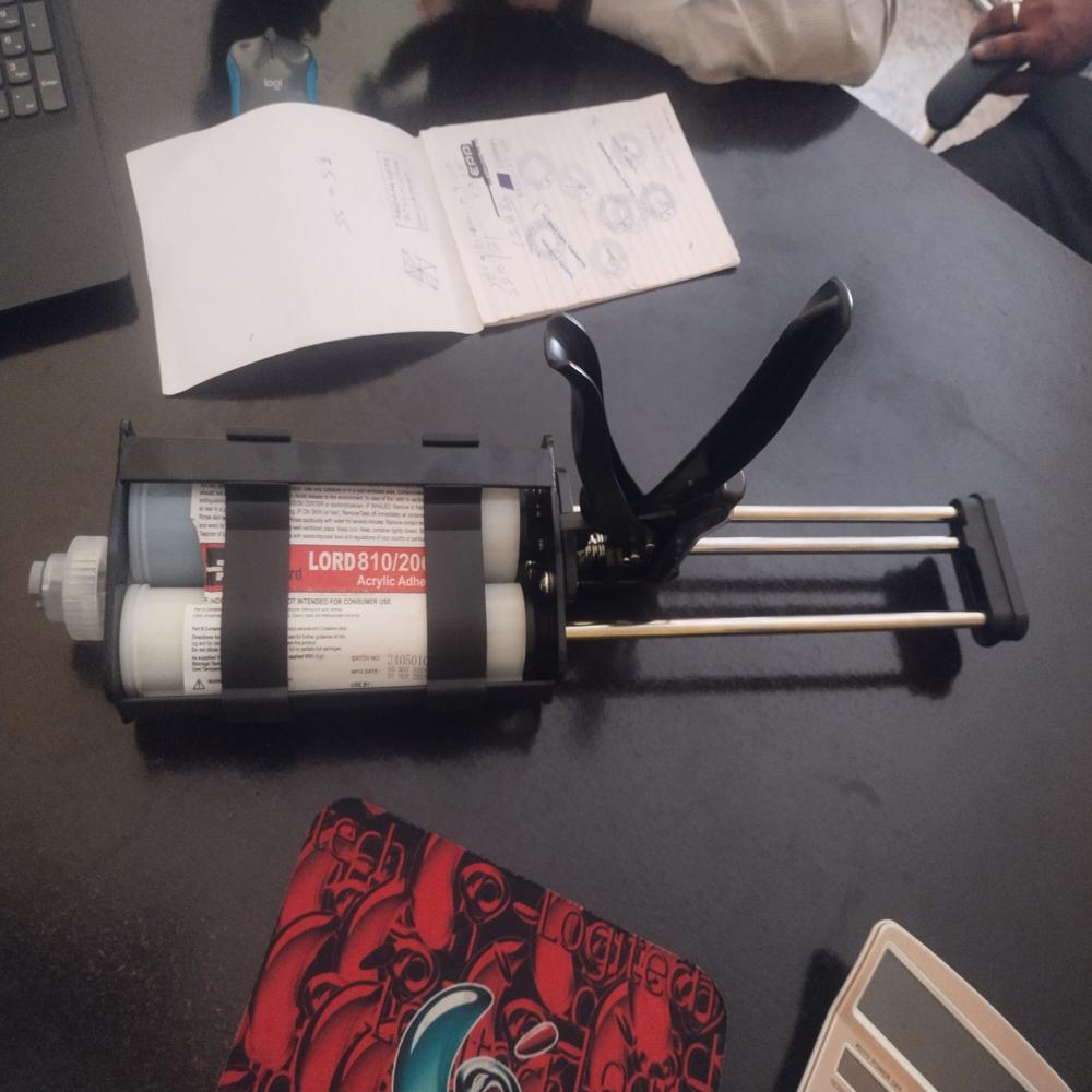 Lord Adhesive Dispenser Gun