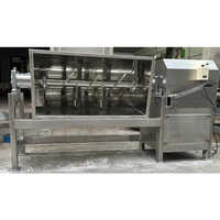Pharmaceutical Three Phase Mass Mixer Machine - Capacity: 100 Kg