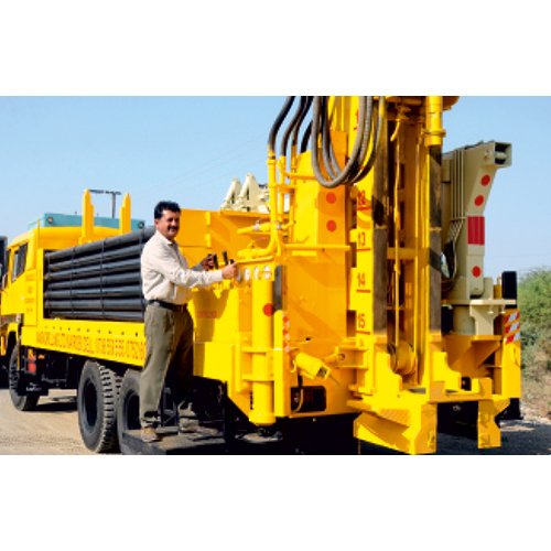 STR DTH 600 Two Truck Version With Hydraulic Rod Changer