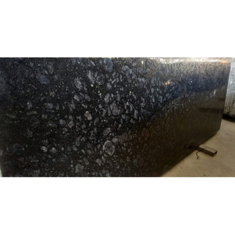 Megestic Black Granite - Application: Flooring