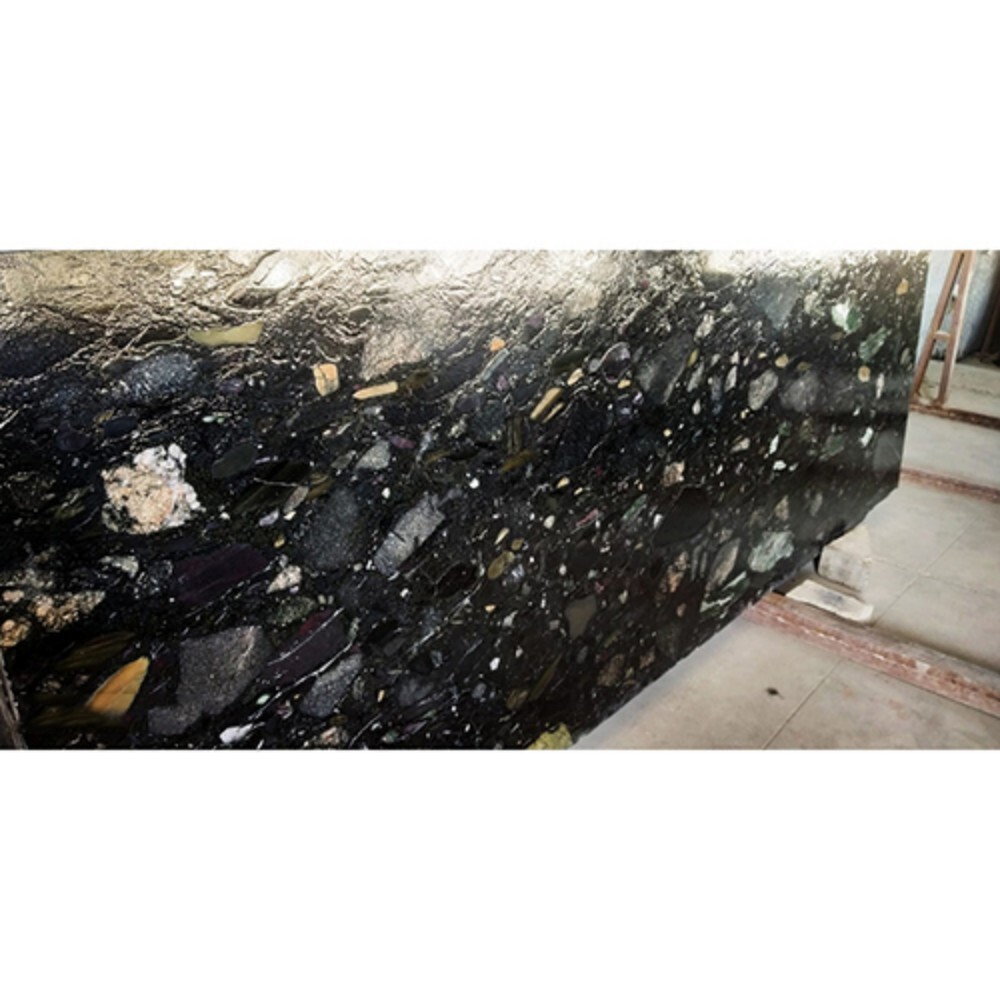 Pabble Black Granite - Application: Flooring