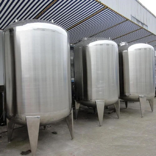 Stainless Steel Water Tank - Capacity: Less Than 1000 L Ltr