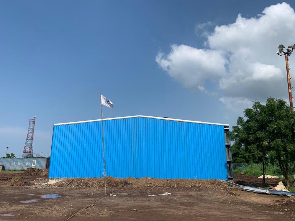 Industrial Peb Structure Fabrication Service - Steel, High Load Capacity, Customizable Height & Span | Prefabricated, Powder Coated Finish, Efficient Design