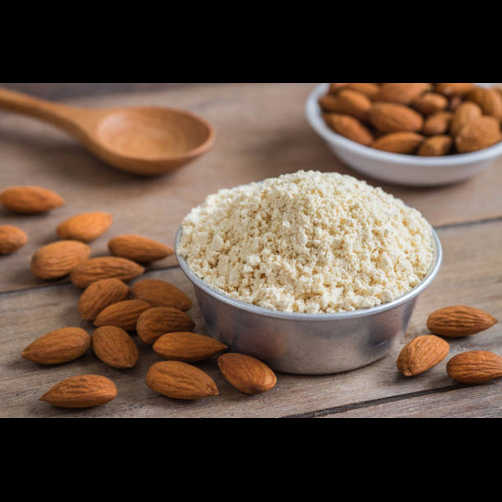 Almond Powder (Prunus dulcis)