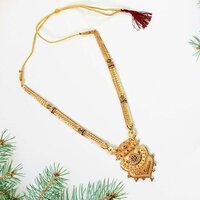 Luxe Crystal Pendant Necklaces