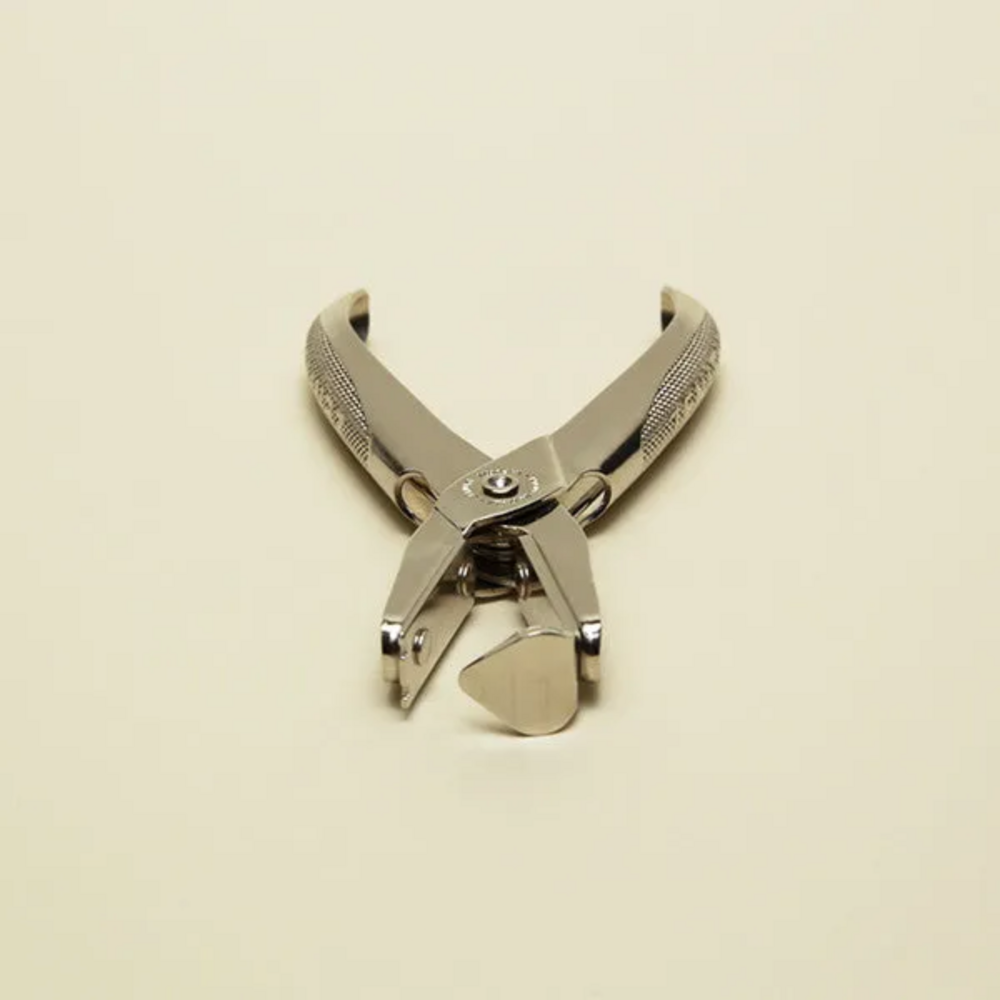 STAPLE REMOVER INSTRUMENT