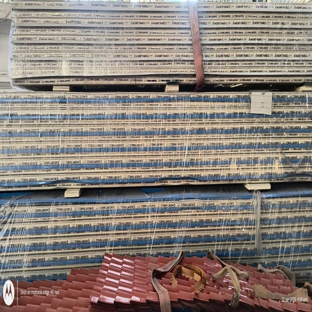 Puff Sandwich Panel - Color: Blue & White