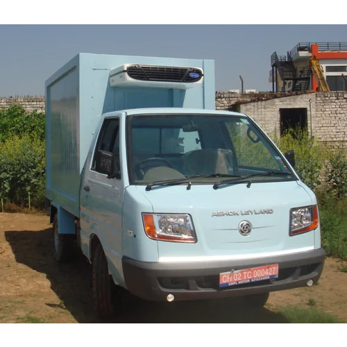Raw Food Shipping Refrigerated Truck