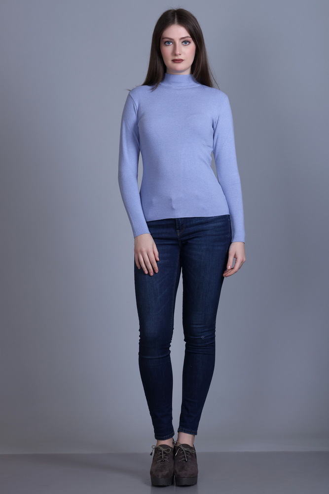 Ladies Skin Fit Top H/n - Wool, Sizes S, M, L, Xl, Sky Blue | Hand-knitted Pattern, Cozy Design For Women Of All Age Groups