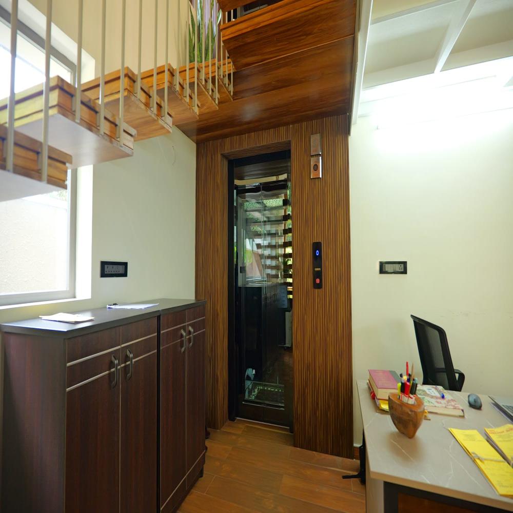 Luxury Home Elevators - Capacity: 6 Kg
