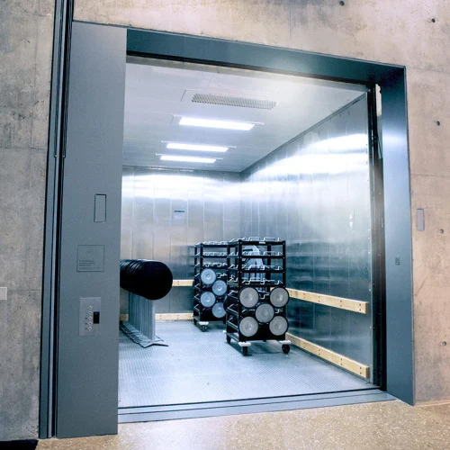 Electric Freight Elevator - Load Capacity: 4 Tonne