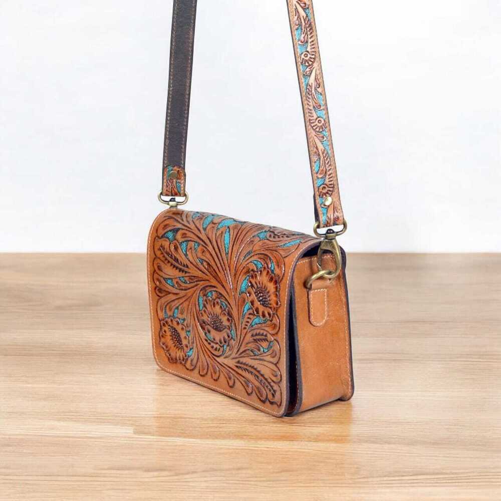 Box Shoulder Sling Crossbody Bag - Leather