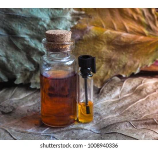 Agarwood oil