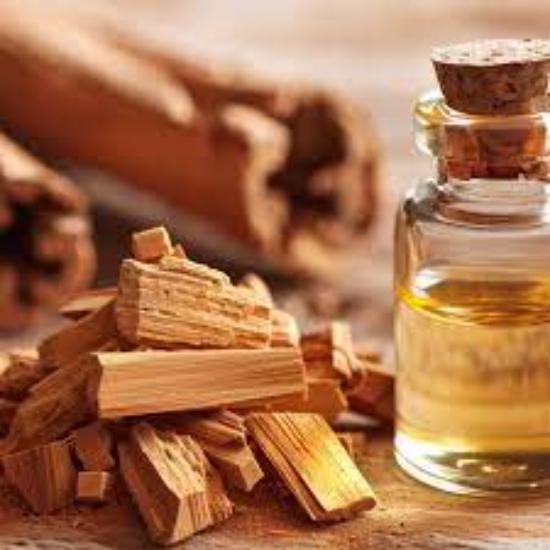 Chandan Oil ( Santalum album Oil ) 