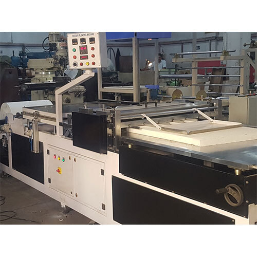 Rotary pleating machine