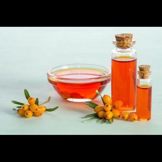 Sea Buckthorn Oil ( Hippophae rhamnoides Oil ) 
