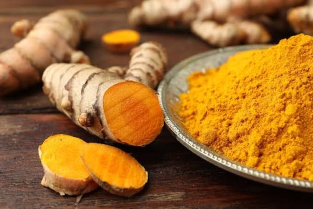 Golden Turmeric Powder - Color: Yellow