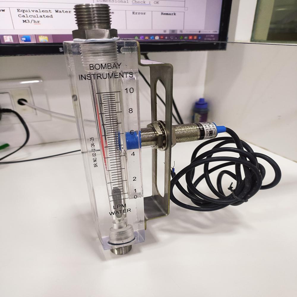 Rotameter Cum Flow Switch - Color: Transperant