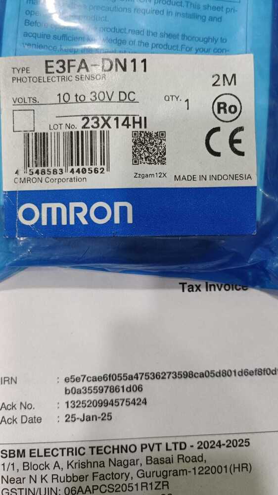 OMRON PHOTOELECTRIC SENSOR 10 TO 30VDC, E3FA-DN11, E2E-X9B1TL12 2M