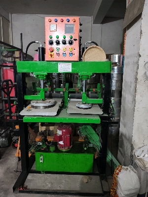 Hydrolic Double Cyclender Plate Making Machine - Color: Green