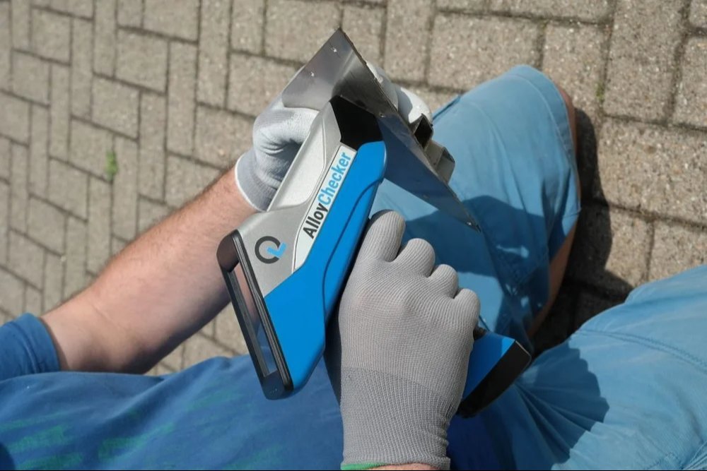 Quanto Lux Alloy Checker Laser Handheld Metal Testing