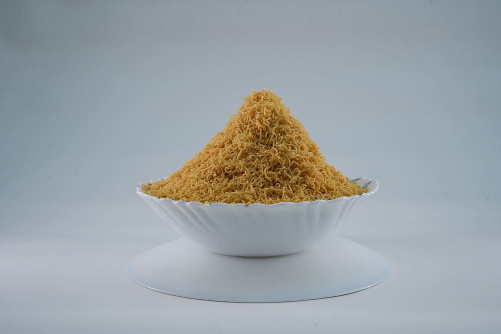 Midium Sev - 500g & 1kg Packs | Crunchy Chickpea Flour Noodles Seasoned With Turmeric & Cayenne, Crisp Texture, 2 Months Shelf Life