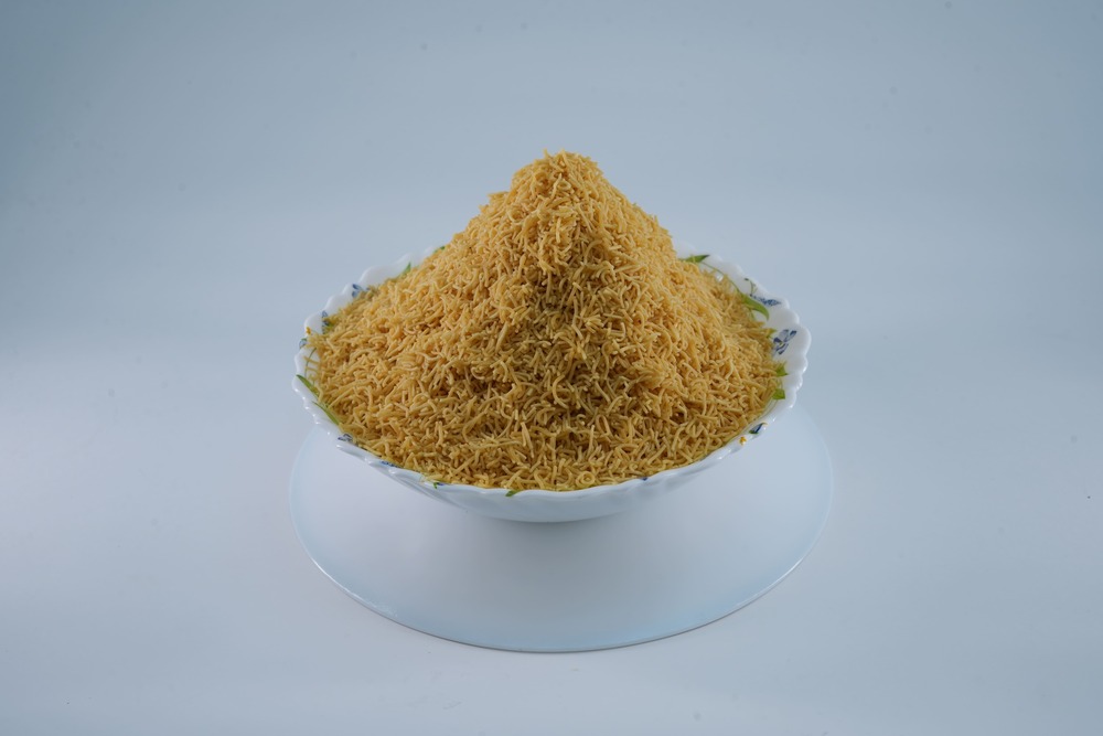 Midium Sev - 500g & 1kg Packs | Crunchy Chickpea Flour Noodles Seasoned With Turmeric & Cayenne, Crisp Texture, 2 Months Shelf Life