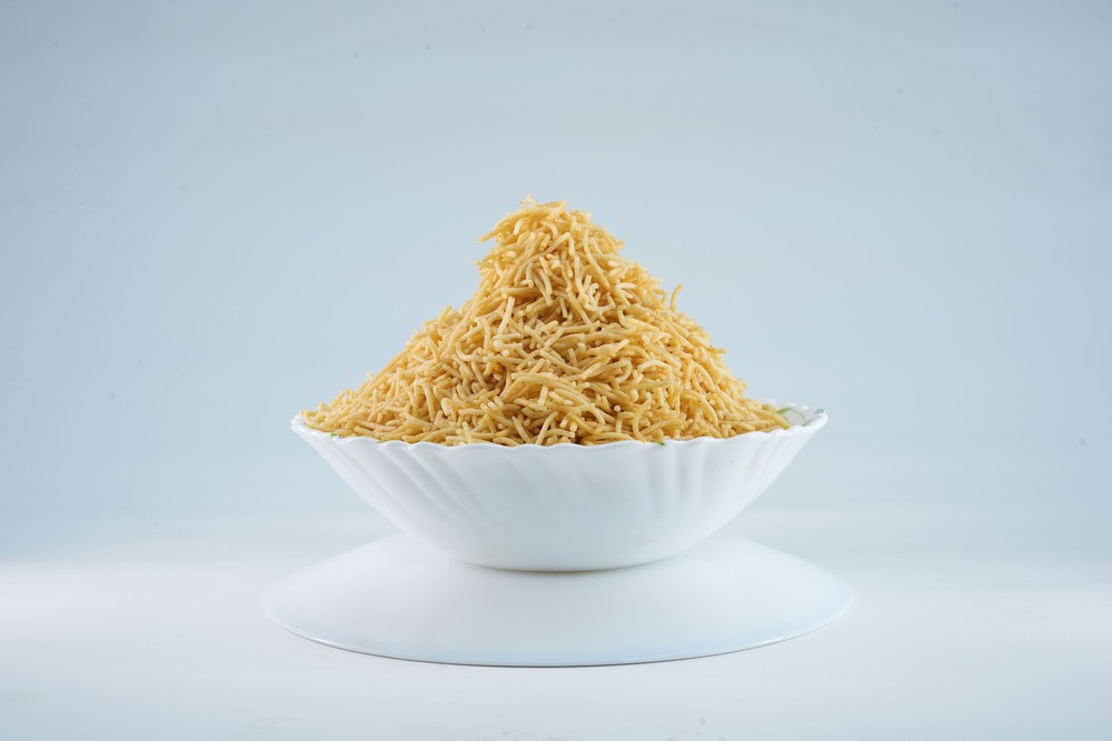 Mint Aalu Bhujiya - 500g & 1kg Packaging | Vegetarian Namkeen, High Quality, 2-month Shelf Life, Salty & Sweet Flavor