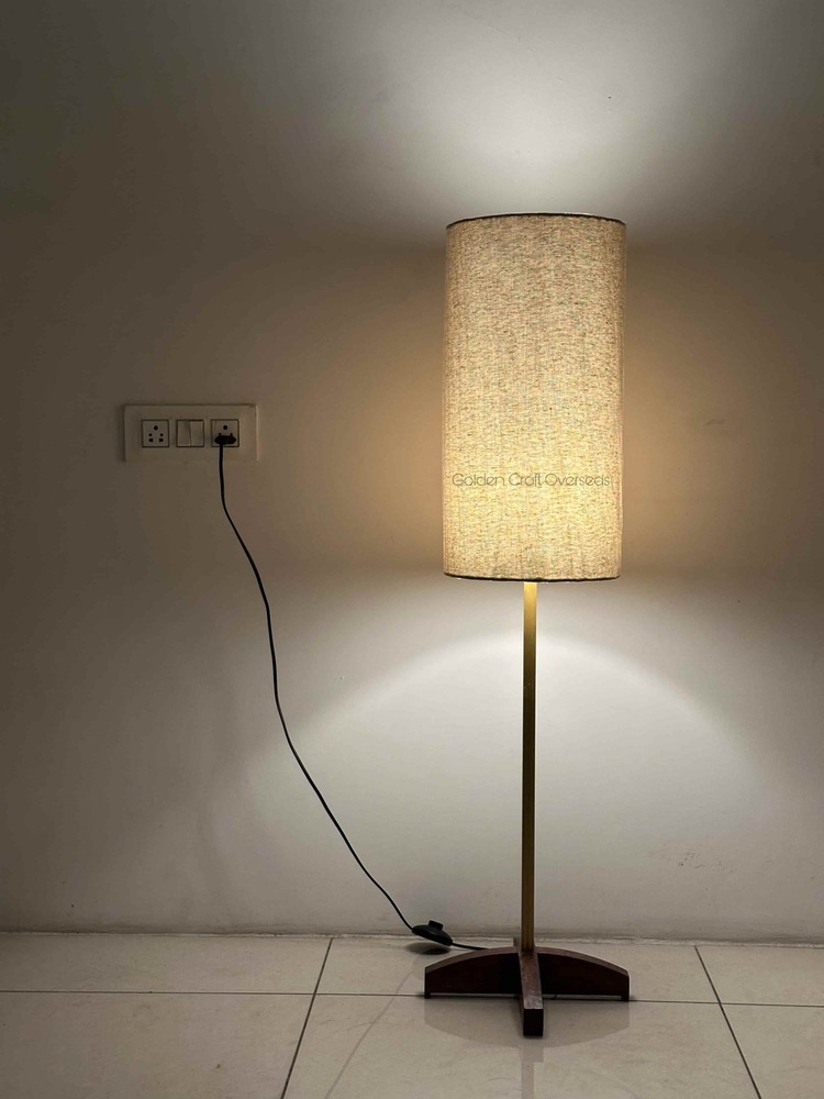 FLOOR LAMP WOOD BASE