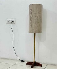 FLOOR LAMP WOOD BASE