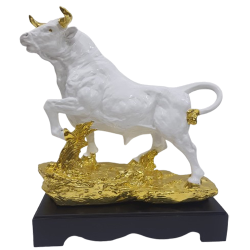 Big Bull Statues - Color: Various Available