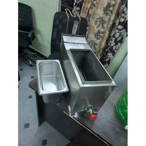 Electric Cum Gas Oil Fryer 2 In 1 Table Top - Automatic Grade: Semi Automatic