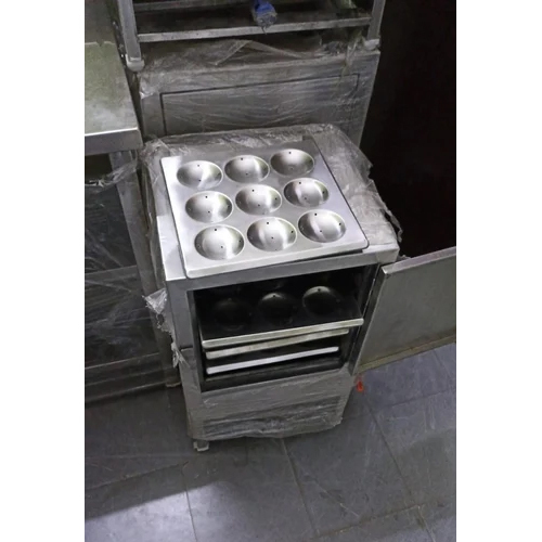 Electric Idli Steamer - Automatic Grade: Semi Automatic