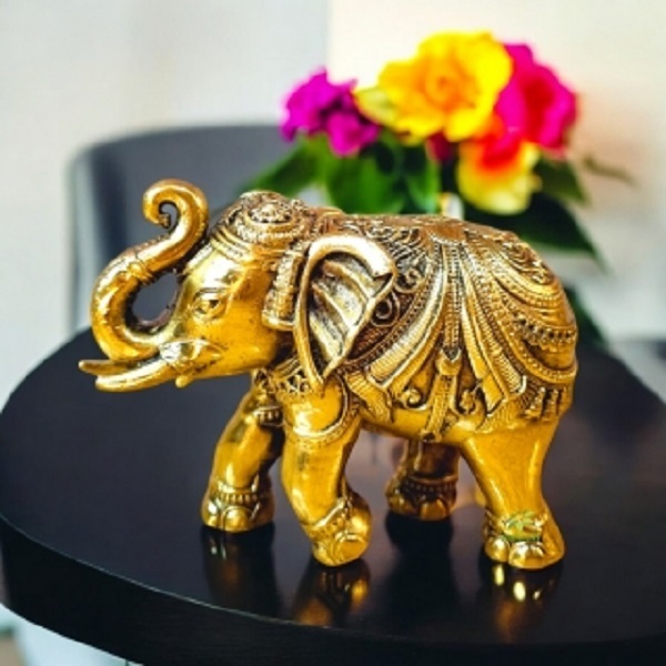 Brass Elephant Showpiece Beautiful Home Dcor Showpiece for Peace & Harmony By Aakrati