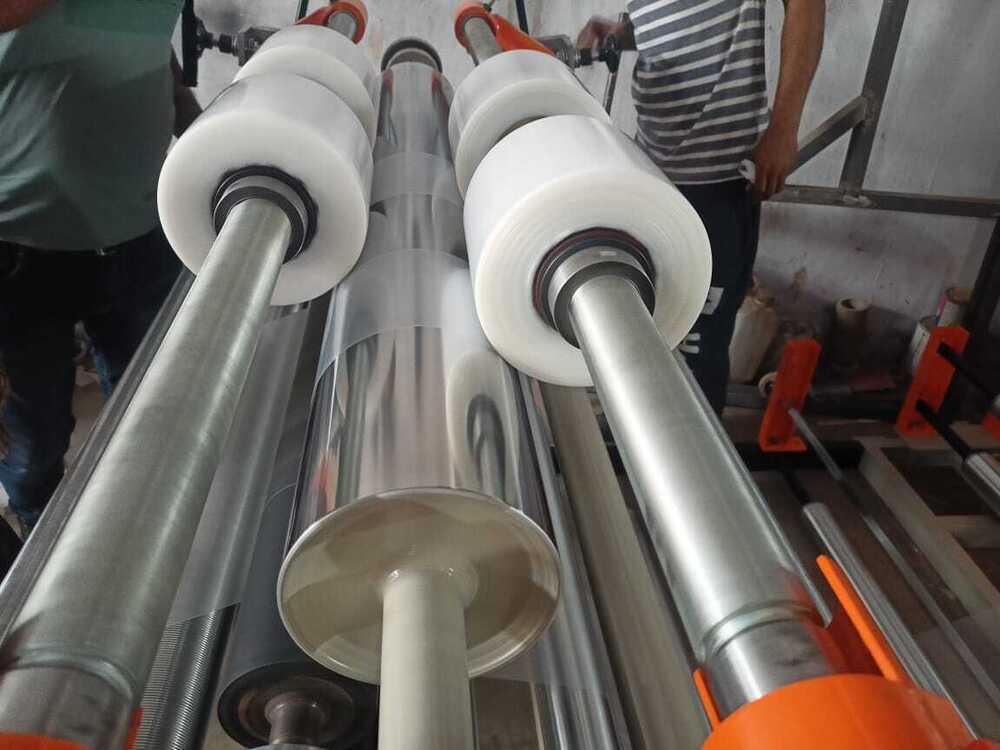 Plastic Film Slitting Rewinding Machine - Feature: Simple Control