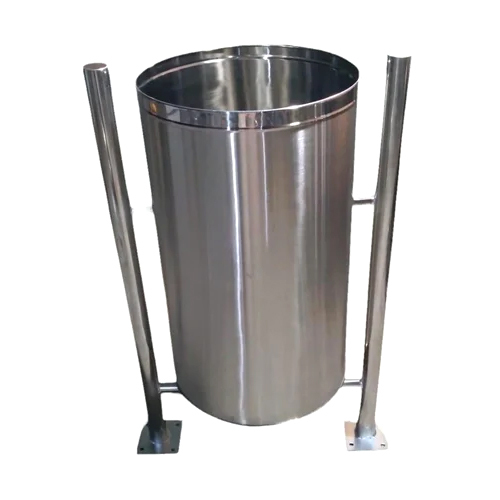 40L Pole Mounted Dustbin - Application: Commercial