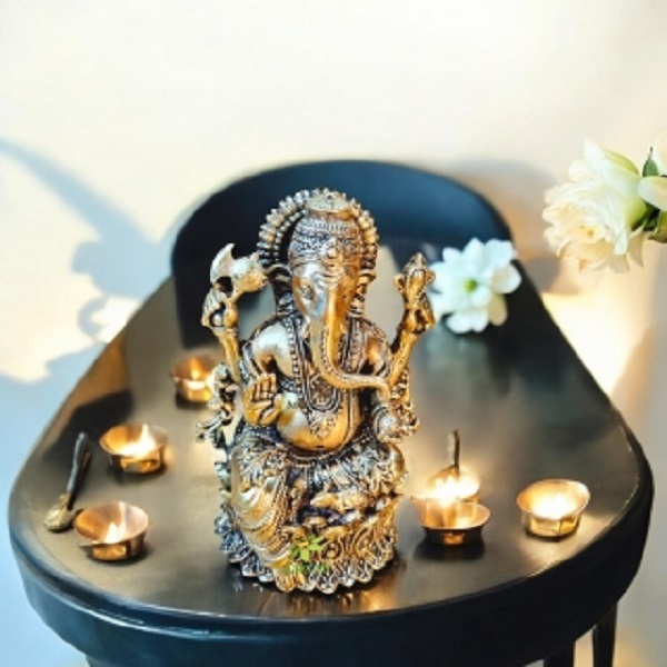 Aakrati Brass Ganesha Idol Perfect Gift for Festivals & Spiritual Well-being