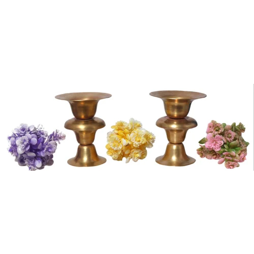 Brass Flower Vase Set - Color: Golden