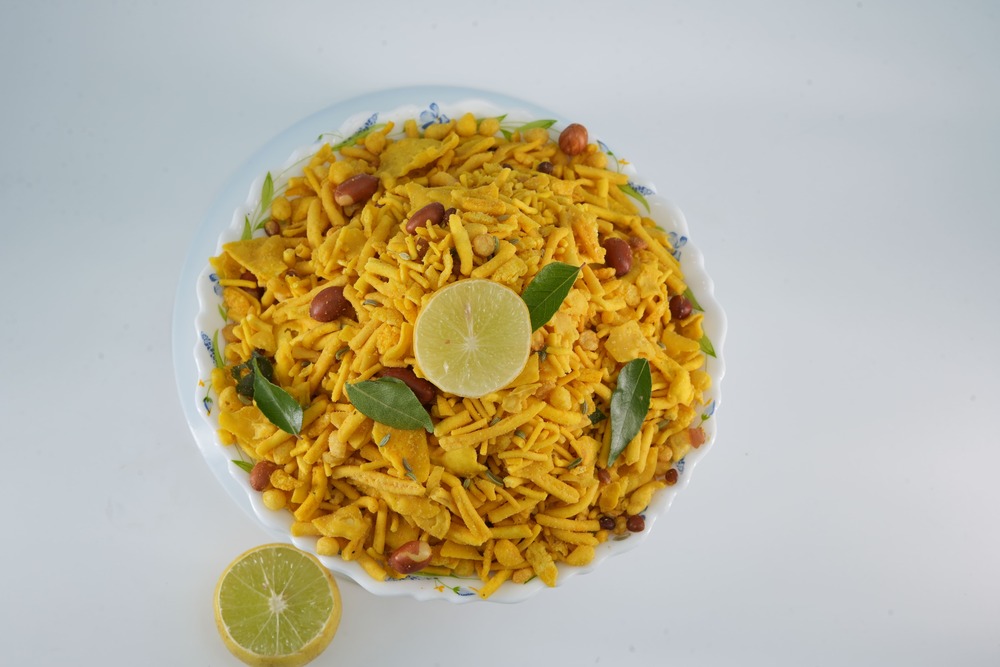 Khatta Mittha Chevda Namkeen