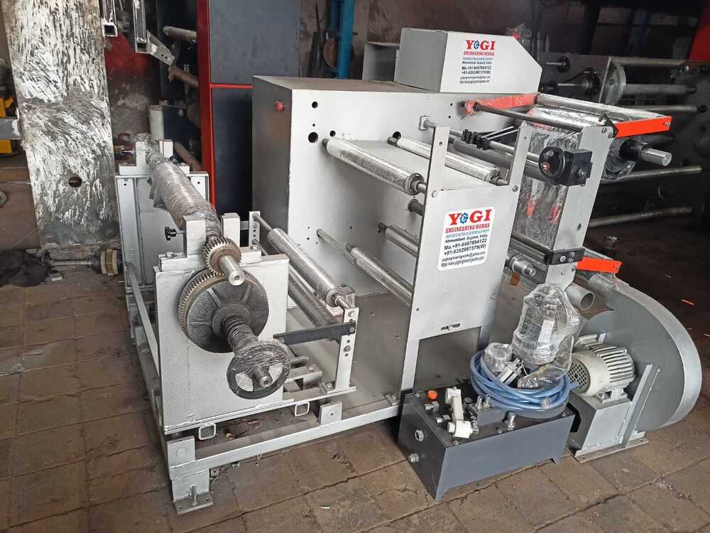 Doctoring Cum Slitter Rewinder Machine