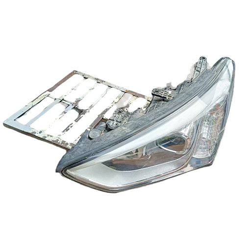 Hyundai Santa Fe Headlight - Body Material: Abs