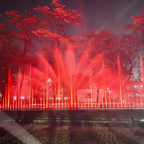 Mf101 Floating Fountain - Color: Red