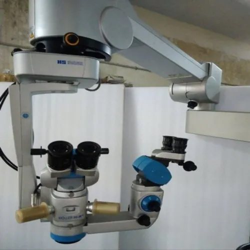 Wedel Hi - R Moller Microscope