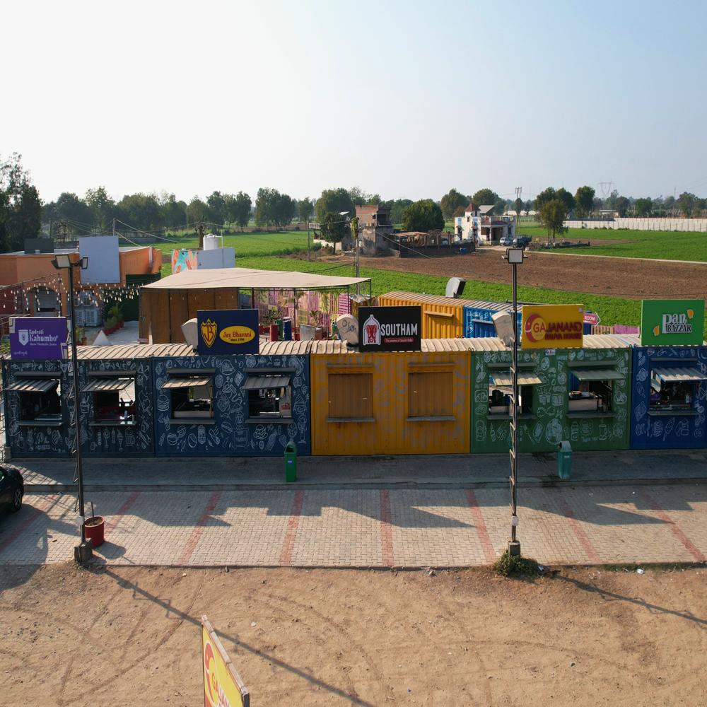 Food Court Container - Floor Load: Upto 500  Kilograms (Kg)